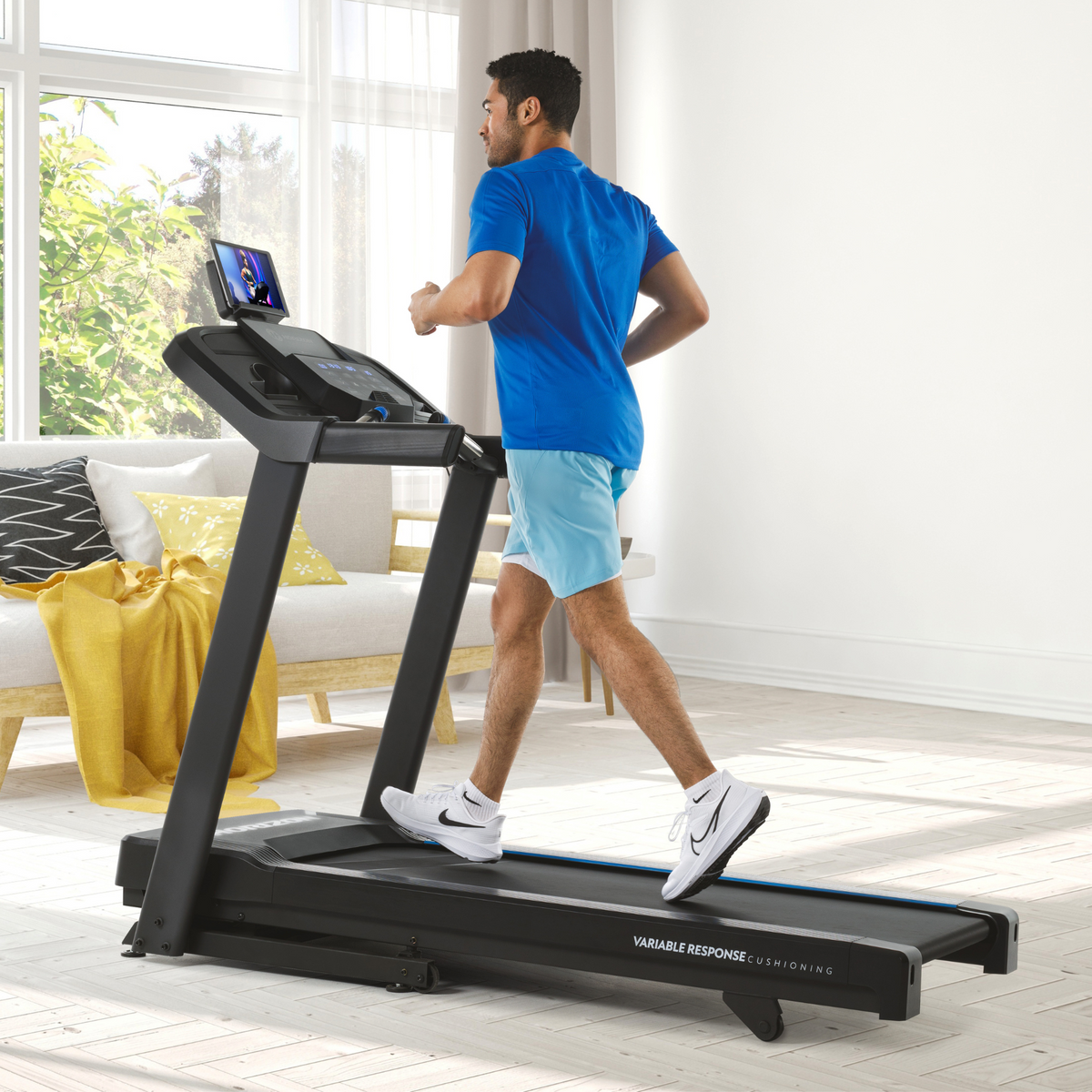 Horizon 5.0AT Treadmill