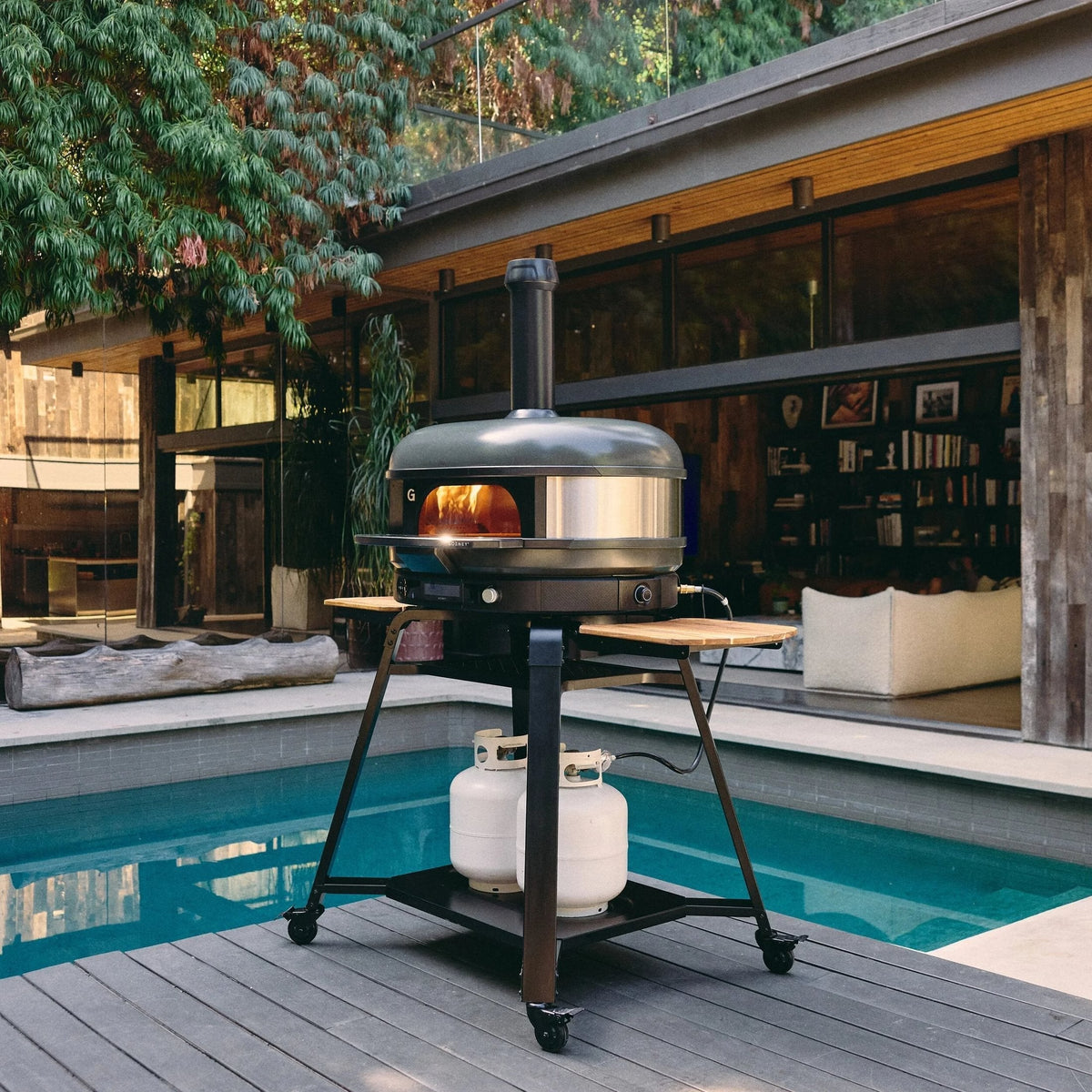 Gozney Dome XL Gen 2 Outdoor Pizza Oven Dual Fuel Bone Cream